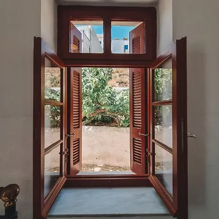 בית נופש Antigoni Serifos Town